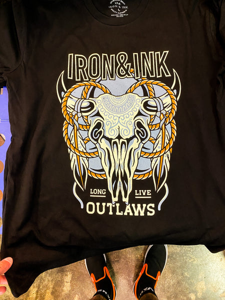 New "Long Live Outlaws"- black